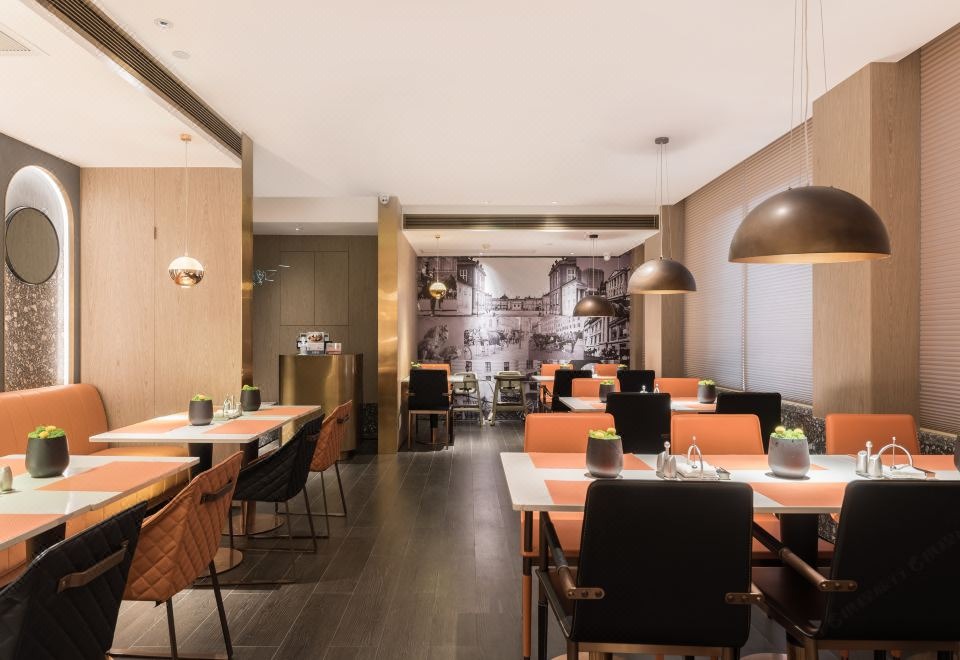 هتل پاکو کانتون تاور کنتون